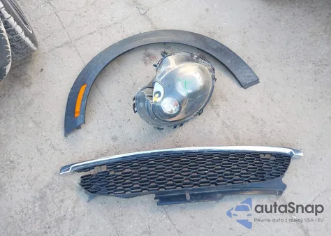 2011 Mini Cooper S z USA, uszkodzony, nr VIN WMWZP3C58BT249351